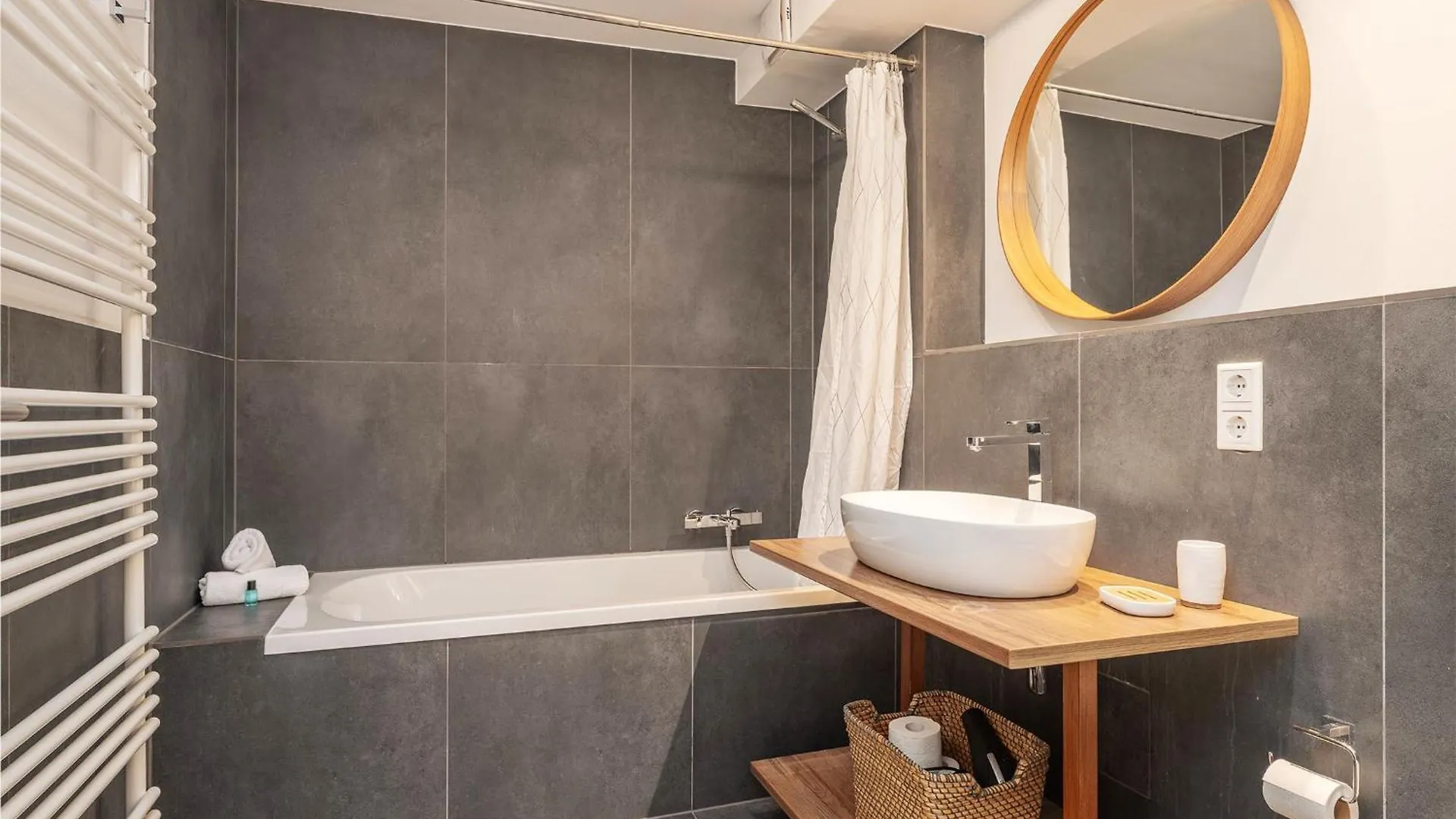 Moderne stilvolle Wohnung im Herzen Münchens 0*,  Deutschland